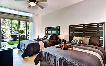 Via 38 Condo Boutique プレヤデルカーメン