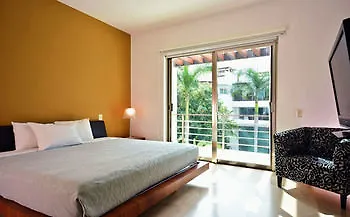 Via 38 Condo Boutique プレヤデルカーメン ホテル